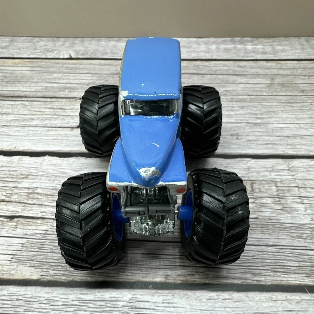 Hot Wheels monster jam